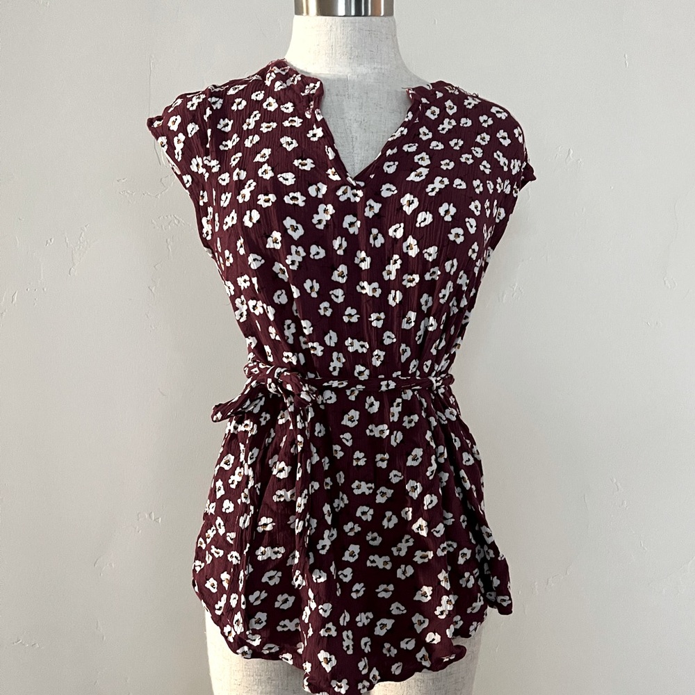 Le Lis Praji Front Tie Blouse